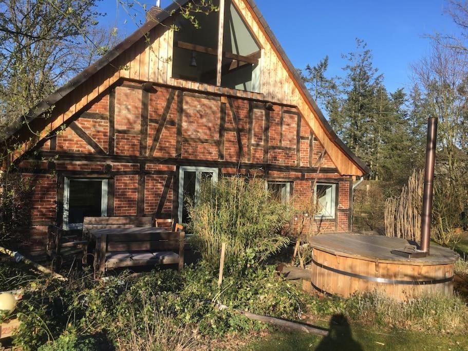 Wunderschoenes Bauernhaus An Der Elbe 布莱克德 外观 照片