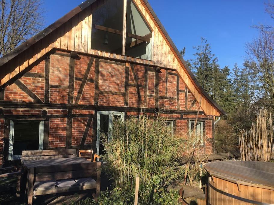 Wunderschoenes Bauernhaus An Der Elbe 布莱克德 外观 照片